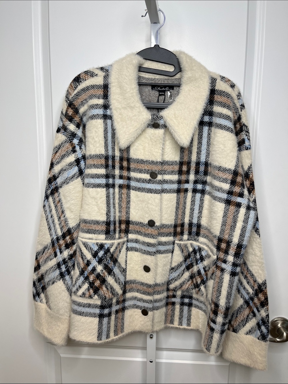 CHARLIE B Cream Plaid Teddy Jacket with Black, Blue, and Brown Accents XL NWT